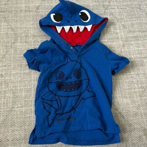 Baby shark hooded shirt